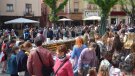 Montblanc celebra una Diada de Sant Jordi multitudinària als carrers del centre històric