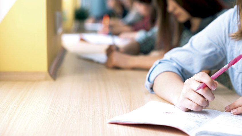 Més de 5.700 alumnes de 4t d'ESO fan les avaluacions de final d'etapa entre avui i demà
