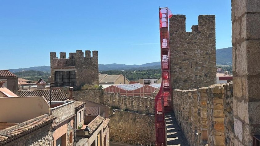 Comencen les obres al Pas de Ronda de Montblanc per ampliar la muralla i rehabilitar la Torre 13