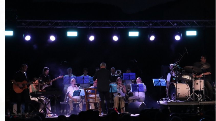 El Festival Àuria tanca la tercera edició a Montblanc amb Tòlia, Judit Neddermann i Anna d’Ivori amb la Cobla Maricel
