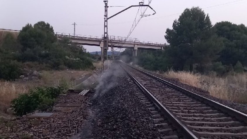 El trajecte en tren entre Montblanc i Vilaverd s'incrementarà deu minuts durant dos mesos a causa d'un robatori de cable