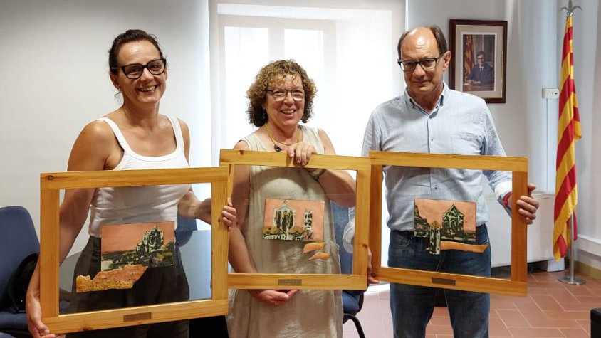 L’artista montblanquina Isabel Boltà cedeix tres obres al Consell Comarcal de la Conca de Barberà
